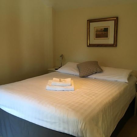 The Crown Hotel Mundford Eksteriør bilde