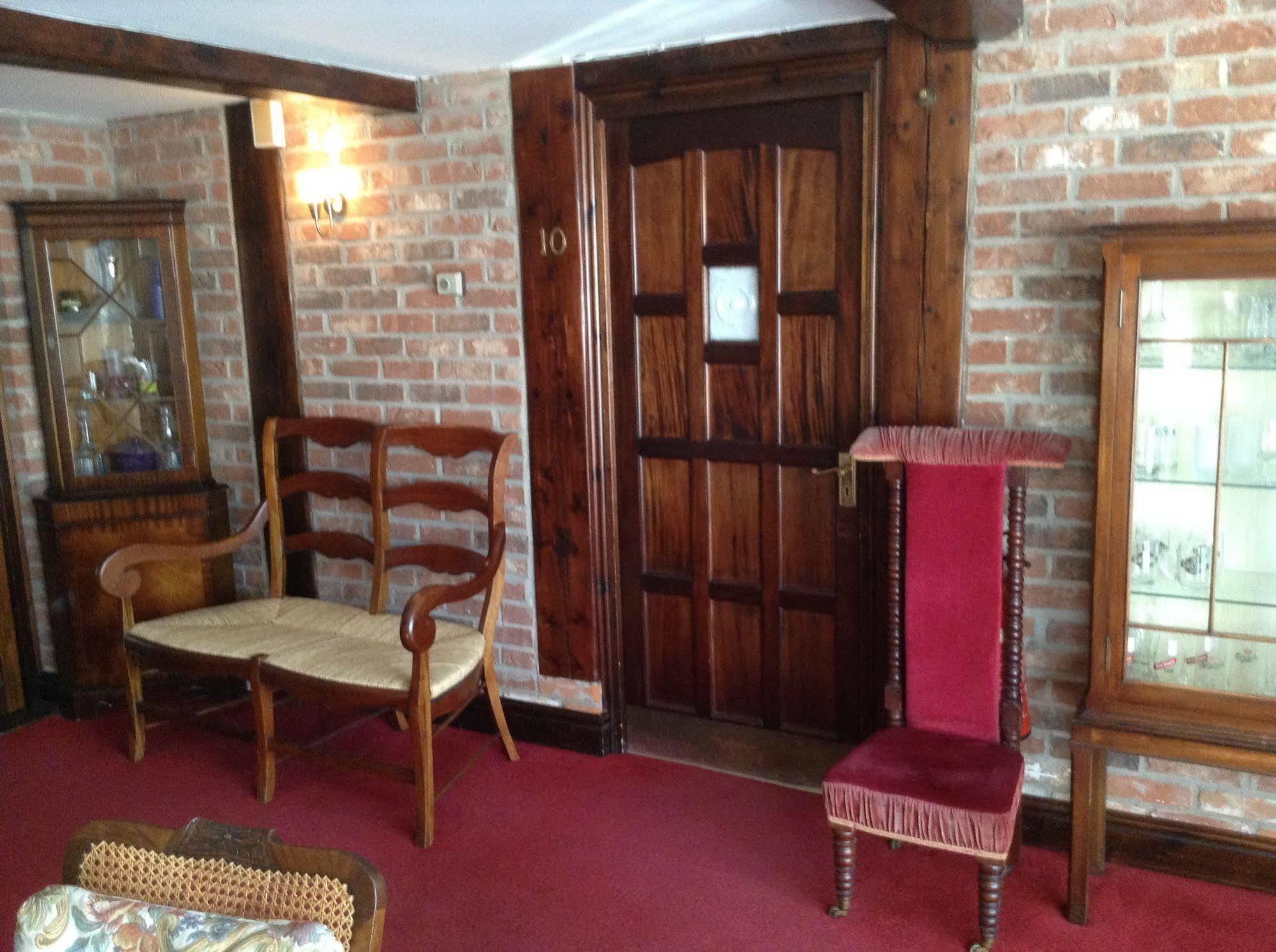 The Crown Hotel Mundford Eksteriør bilde